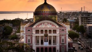 Teatro Amazonas e Theatro da Paz foram reconhecidos como Patrimônio Mundial e se tornaram o primeiro patrimônio cultural da região Norte com o título (Foto: Rafael Zart/Ascom/Cidadania/Wikimedia Commons)