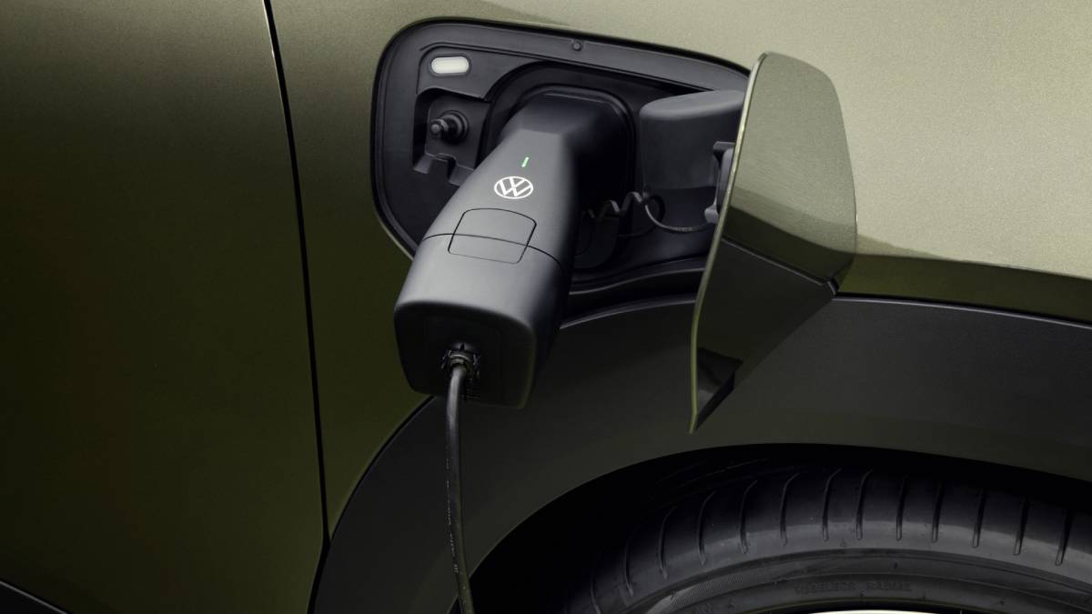 Plug de recarga do Volkswagen ID. Cross verde