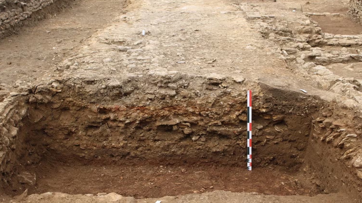 Arqueólogos da França encontraram moedas romanas em vila antiga