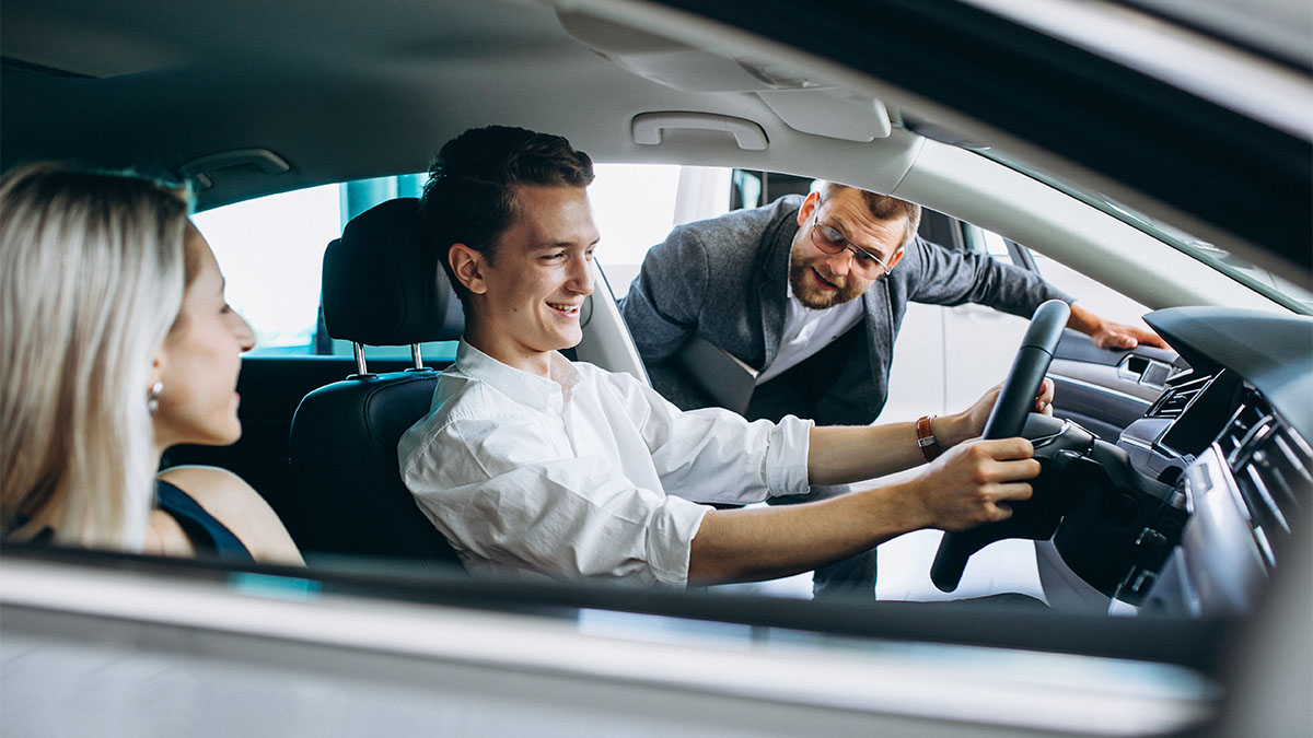 Comprar um veículo seminovo pode ser um excelente negócio, mas exige atenção/senivpetro/magnific