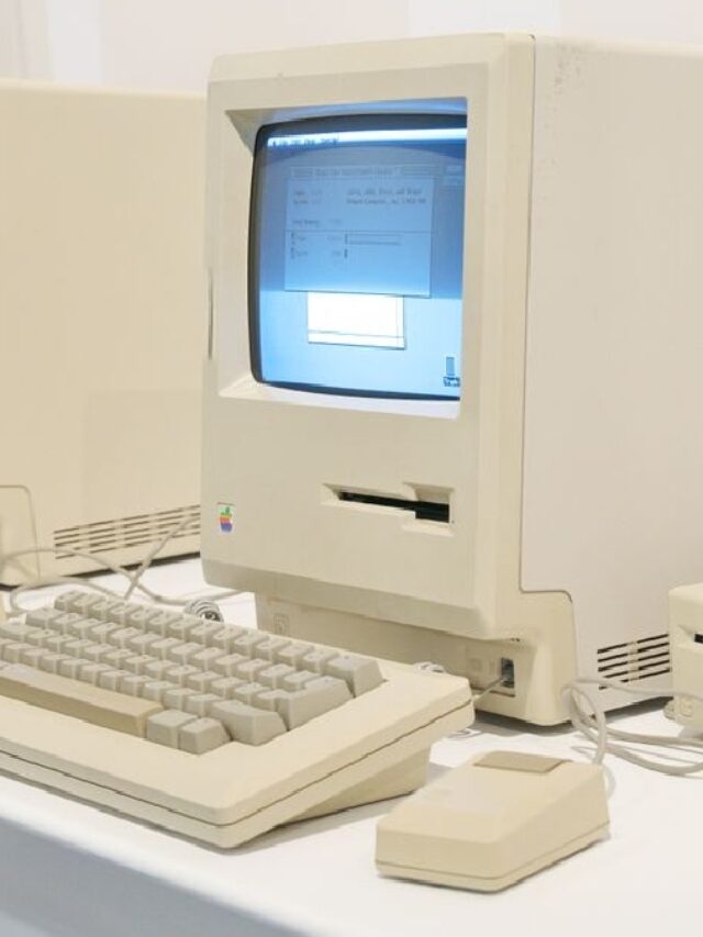 Nostalgia dos anos 2000: relembre 7 tecnologias e hábitos da internet que hoje parecem inacreditáveis