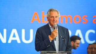 Presidente da Acciona José Manuel Entrecanales na inauguração da Linha 6-Laranja
