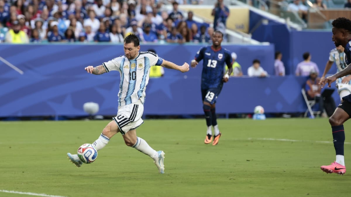 Lionel Messi em ação pela Argentina