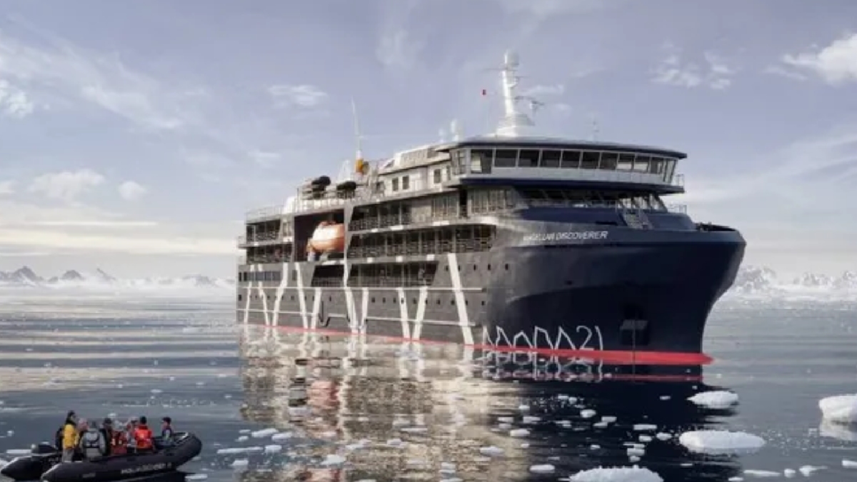 Magellan Discoverer