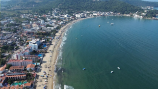 Los Ayala ocupa uma pequena baía cercada por morros verdes na Riviera Nayarit (Foto: Divulgação/Riviera Nayarit)