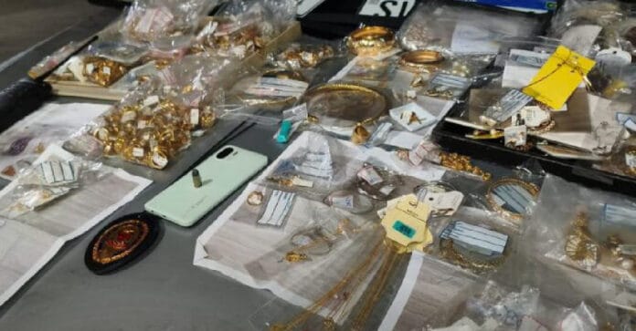 Quatro suspeitos foram presos pela PM em São Paulo /Divulgação PMSP