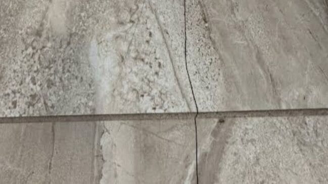 rachadura em pisos e azulejos