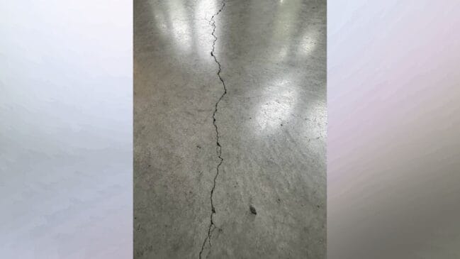 rachadura em pisos e azulejos