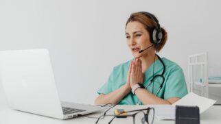 Novo serviço do SUS amplia acesso ao tratamento contra o vício em bets e pode realizar até 100 mil teleatendimentos por mês / Karola G/Pexels