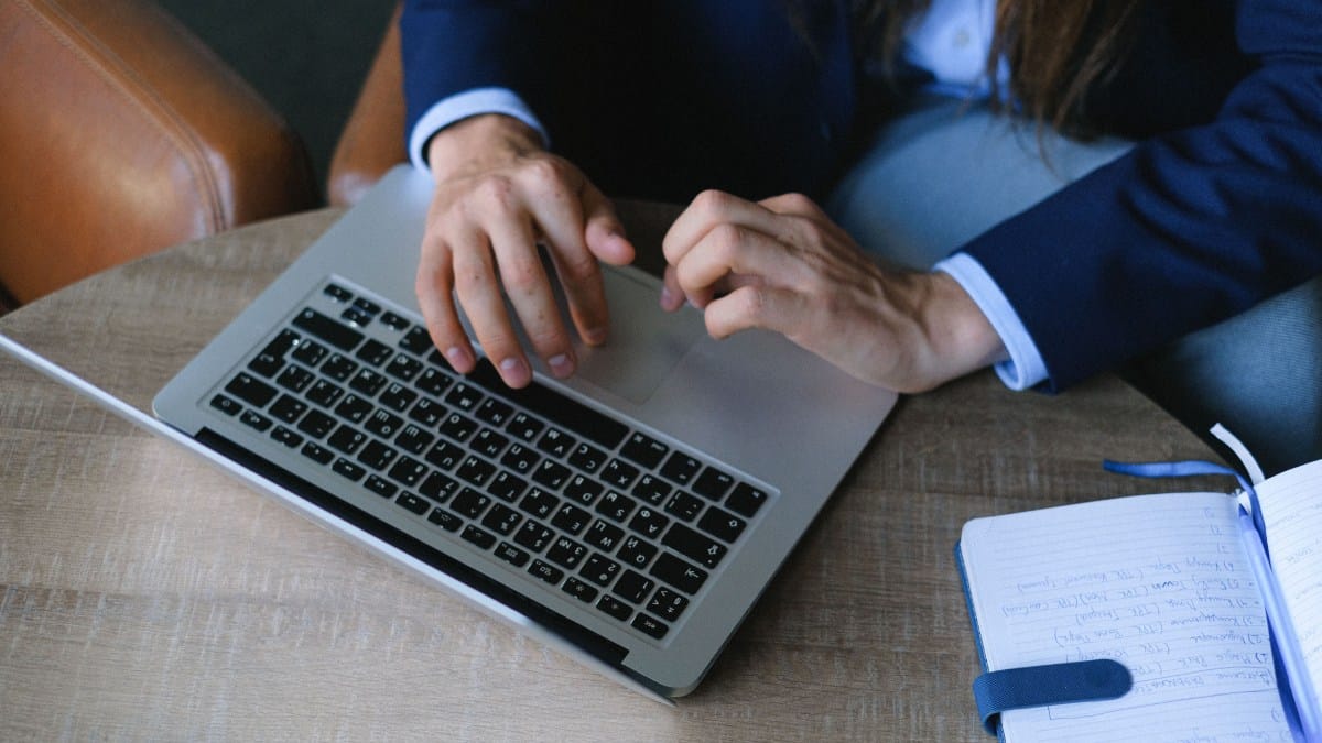 LinkedIn mercado de trabalho (Foto_ Anna Shvets_Pexels)