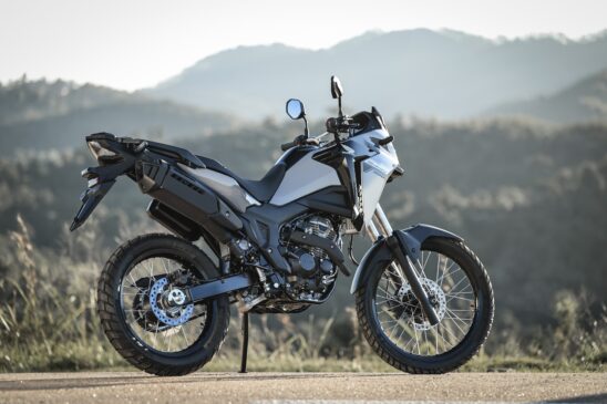 MN foto G Honda XRE300 Sahara linha 2027