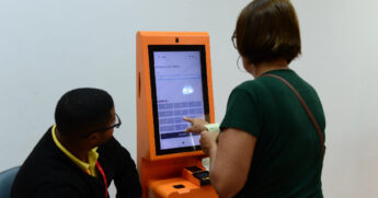 Poupatempo oferece mais de 4 mil serviços, sendo cerca de 3,5 mil disponíveis digitalmente / Divulgação/Governo de São Paulo
