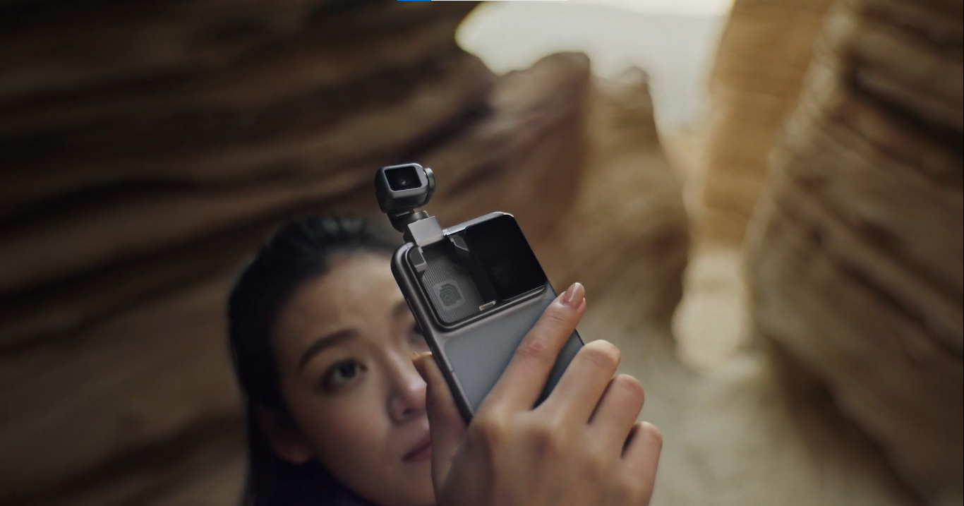 Honor Robot Phone combina câmera de 200 MP, gimbal mecânico e inteligência artificial para gravação de vídeos (Reprodução: Honor)