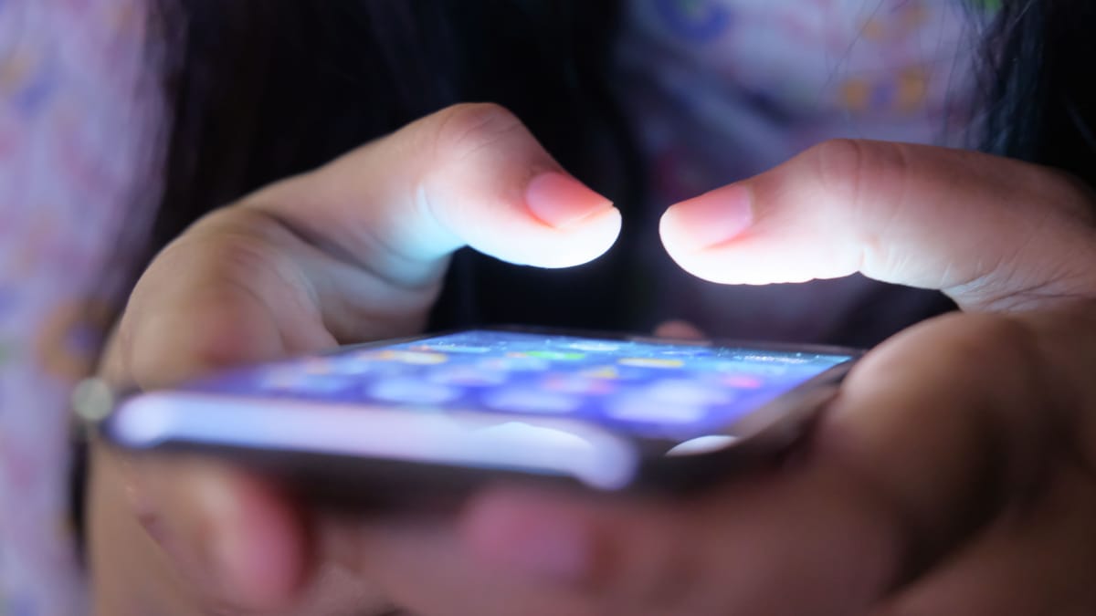 Usuário pode escolher quais aplicativos terão permissão para enviar notificações no celular Samsung (Foto: Towfiqu barbhuiya/ Pexels)