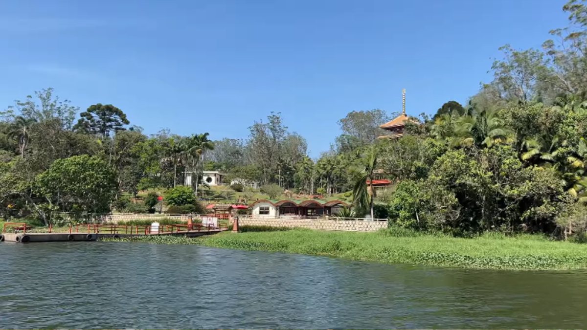 Torre de Miroku (Foto_ Reprodução Youtube_ Sonhe Alto Viagens)