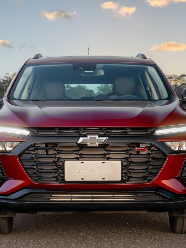 Versão esportiva RS confere ao Chevrolet Tracker estilo esportivo, mas apenas no design