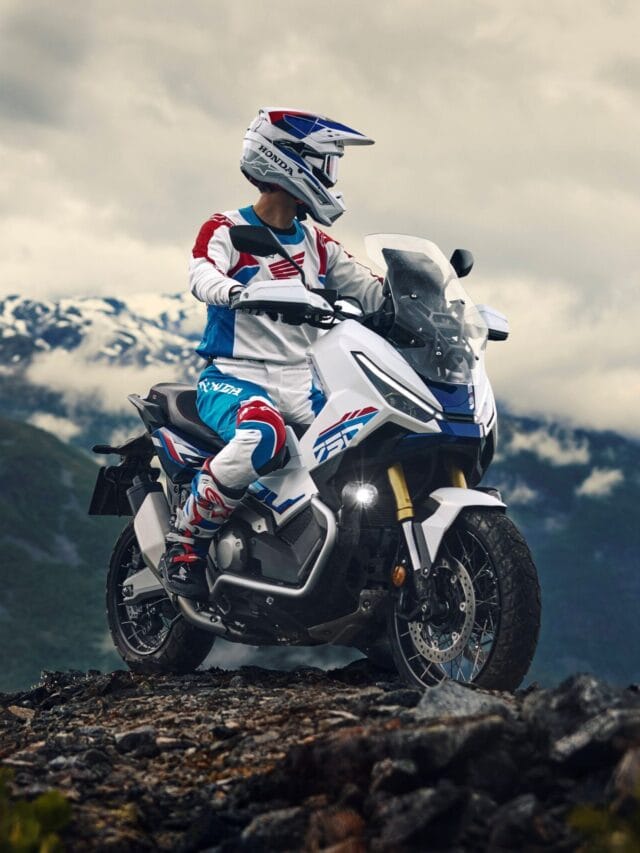 Icônica motocicleta da Honda, a X-ADV 750 chega à linha 2027 no esplendor da forma