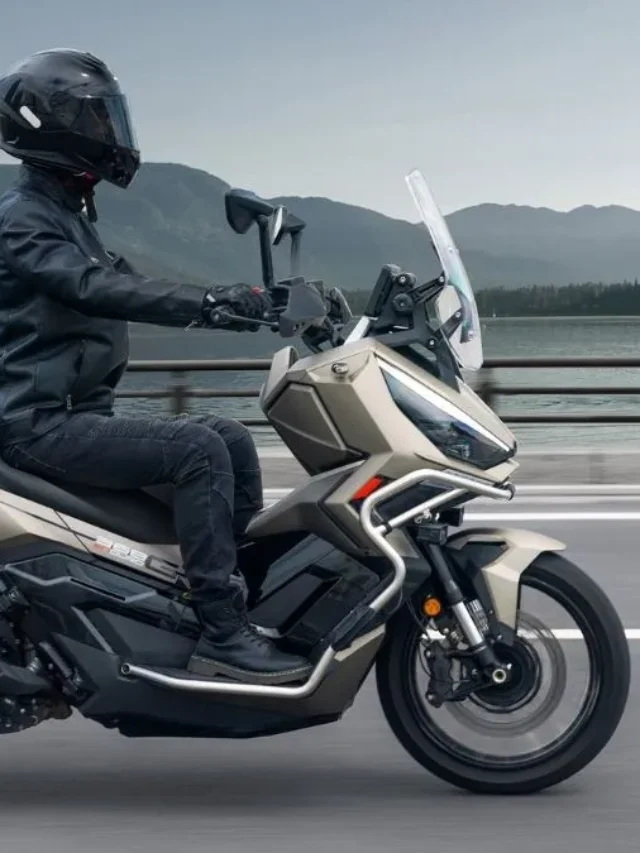 Zontes bate recorde de vendas no Brasil em julho após chegada de nova scooter de 39 cv