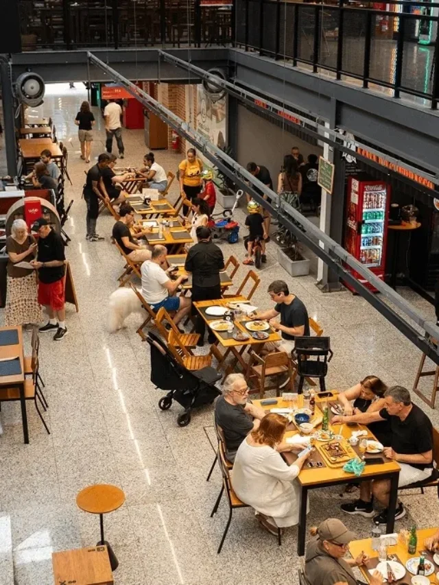 Passeio em SP: mercado viveu renascimento histórico e venceu o fogo com 70 lojas e parmegianas gigantes