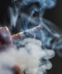 Do avião ao futebol: 7 coisas sobre o cigarro que eram normais e até incentivadas de maneira popular mas que hoje parecem totalmente inacreditáveis