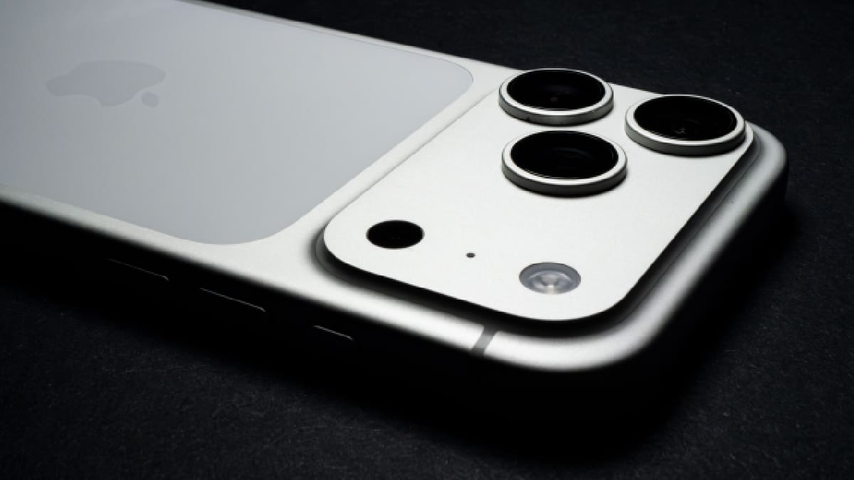 Imagens vazadas indicam que o Galaxy S27 Ultra pode abandonar o atual visual das câmeras traseiras (Foto: jiale MA- Pexels)