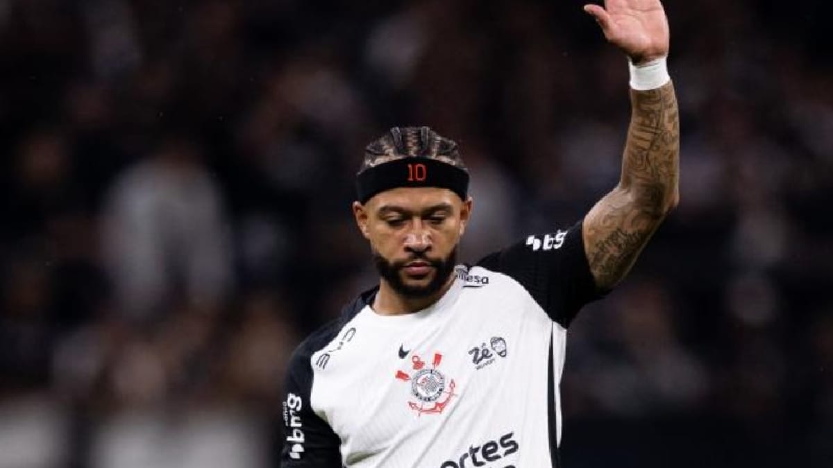 Memphis Depay pelo Corinthians