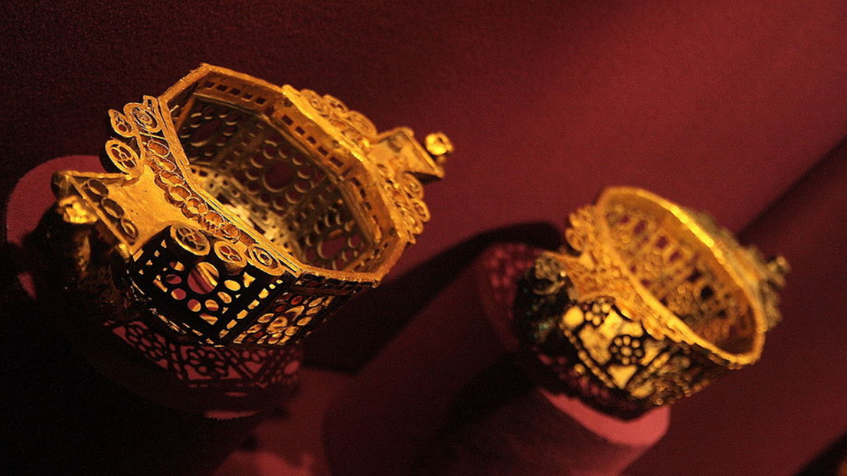 Parte dos bens culturais, artísticos e arquivísticos foi devolvida décadas depois, como ocorreu com o Tesouro de Pietroasele, mas o ouro da reserva não esteve entre eles (Foto: Cristian Chirita / Wikimedia Commons)
