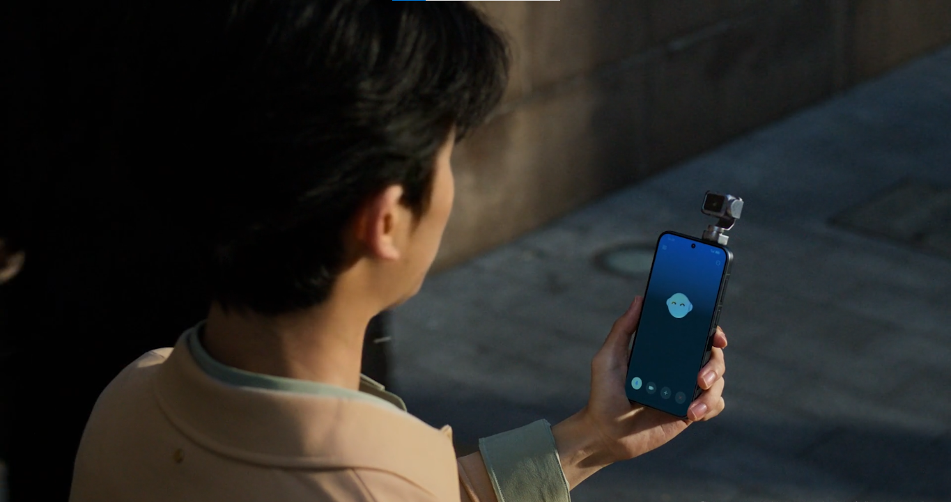Novo celular da Honor tem sistema mecânico de quatro graus de liberdade para estabilizar a câmera durante filmagens (Reprodução: Honor)