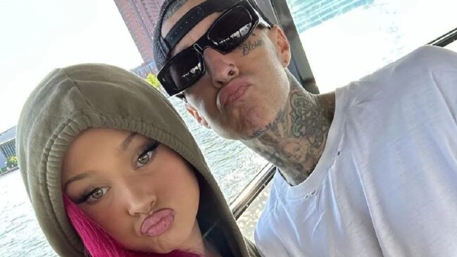 Travis, da Blicnk-182, com a filha Alabama