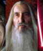 A vida extraordinária de Christopher Lee: ele pilotou na Segunda Guerra Mundial, perseguiu nazistas e atuou em Drácula, Senhor dos Anéis e Star Wars