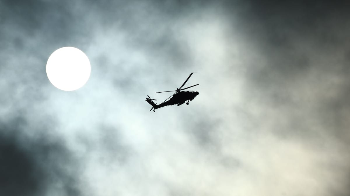 Chuva e tempestades podem afetar a segurança dos voos de helicóptero, especialmente em condições de baixa visibilidade e ventos fortes (Foto: Adriaan Ploegh/ Pexels)
