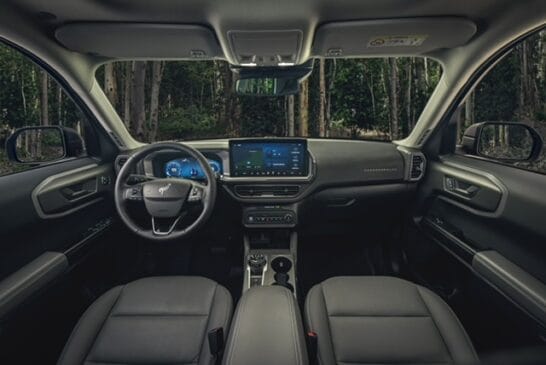 O motor 2.0 EcoBoost turbo entrega 253 cavalos de potência e 38,7 kgfm de torque, associado à transmissão automática de 8 marchas e à tração 4x4 / Divulgação