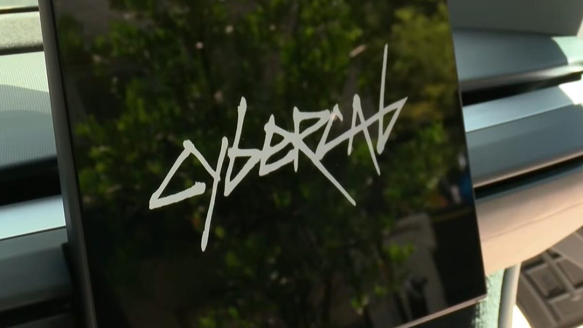 Cybercab foi apresentado por Elon Musk como parte da estratégia da Tesla para o futuro da mobilidade urbana (Reprodução: 5NEWS/ YouTube)