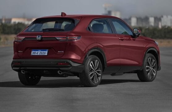 O HR-V Touring é equipado com motor 1.5 VTEC turbo flex de até 177 cavalos de potência e 24,5 kgfm de torque, associado ao câmbio tipo CVT com 7 marchas simuladas, com “paddles shifters” no volante para trocas sequenciais / Divulgação
