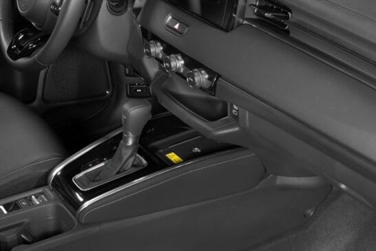 O HR-V Touring é equipado com motor 1.5 VTEC turbo flex de até 177 cavalos de potência e 24,5 kgfm de torque, associado ao câmbio tipo CVT com 7 marchas simuladas, com “paddles shifters” no volante para trocas sequenciais / Divulgação