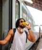 ID Jovem garante meia-entrada e passagens gratuitas em ônibus no País; veja quem tem direito e como solicitar pelo celular
