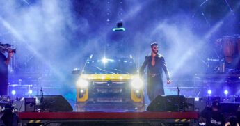 Cantor Gusttavo Lima entrou no palco de Barretos com uma Volkswagen Tukan / Divulgação