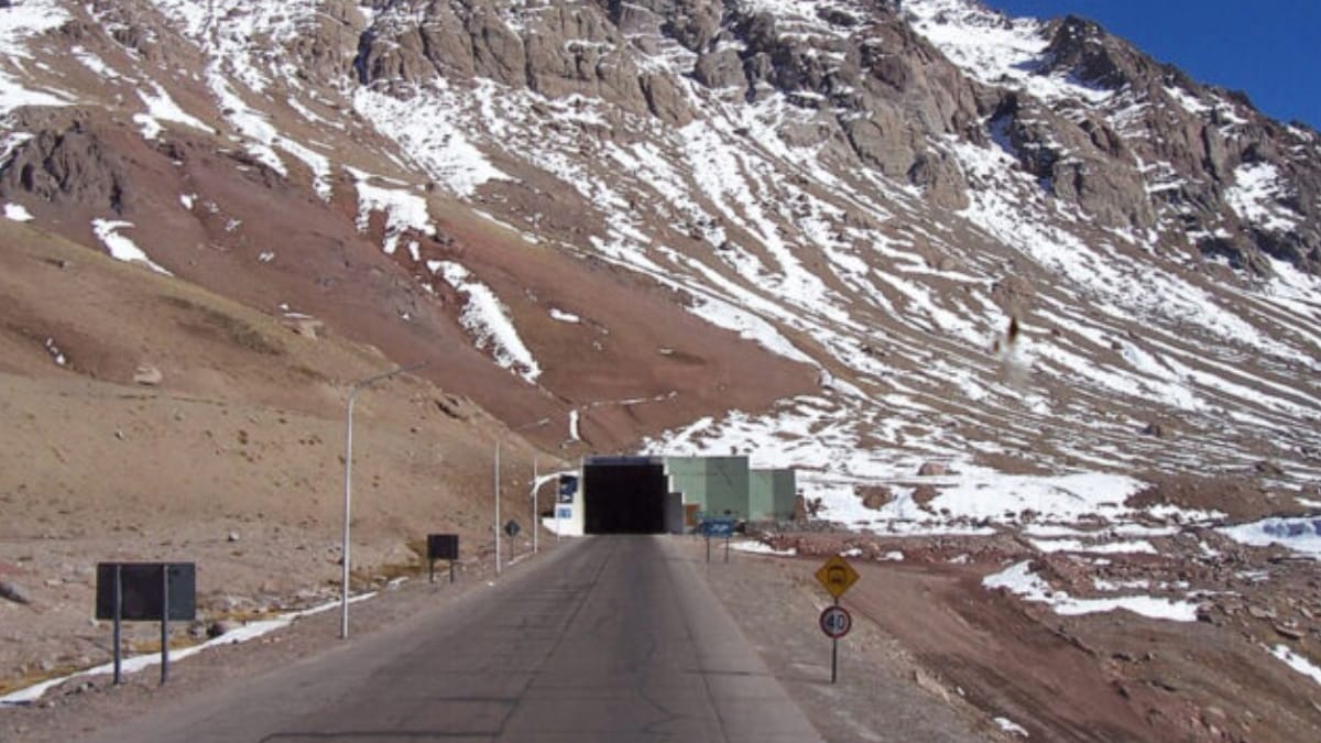 Túnel internacional de Agua Negra pretende criar uma ligação subterrânea entre San Juan, na Argentina, e Coquimbo, no Chile (Foto: Leandro Kibisz/ Wikimedia Commons)