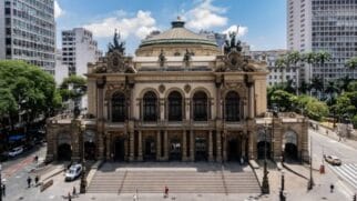 Para marcar a data, o Theatro Municipal de São Paulo preparou uma programação especial e gratuita, com dois concertos que aproximam diferentes repertórios e nomes da cena cultural. Foto: Larissa Paz