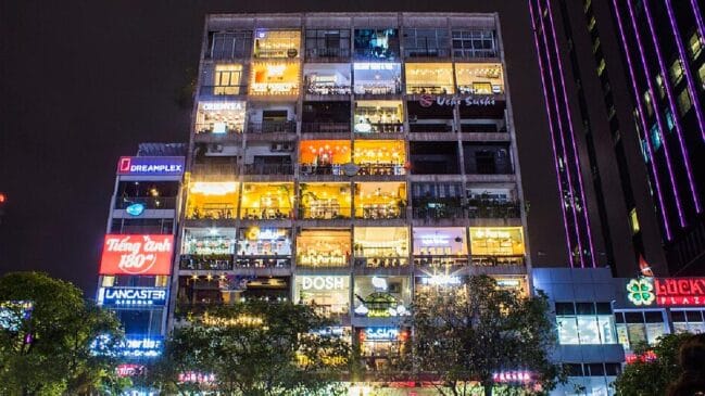 The Cafe Apartment em Ho Chi Minh, no Vietnã (Foto_ Tranminhthong124_Wikimedia Commons)