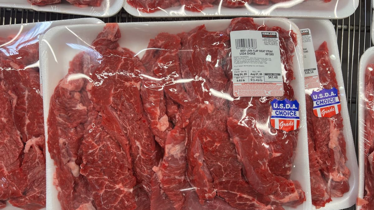 Marmoreio, aparência da gordura e condições da embalagem são alguns dos pontos que ajudam na escolha da carne (Foto: Natalia S/ Pexels)
