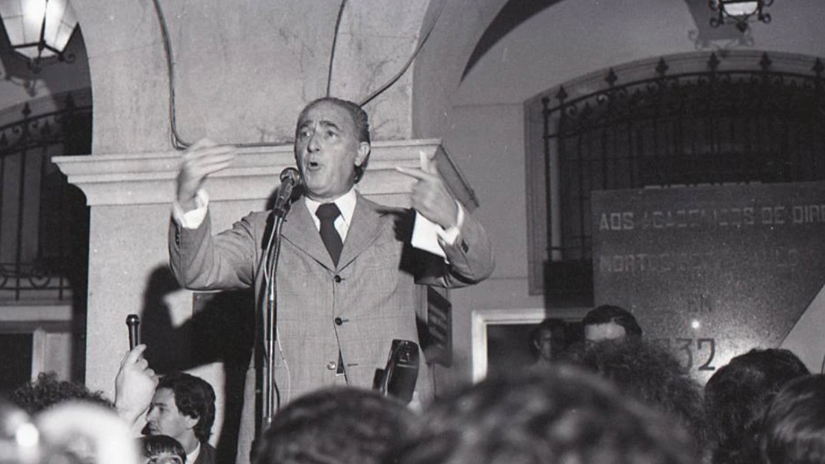 Ela foi concebida em referência à histórica Carta aos Brasileiros de 1977, lida por Goffredo da Silva Telles Júnior no mesmo Largo de São Francisco durante a ditadura militar