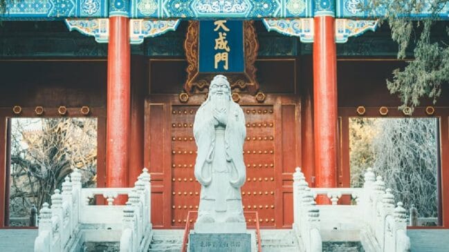 Estátua de Confúcio
