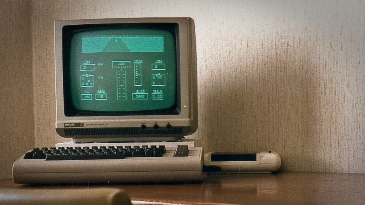 Além disso, microcomputadores como o Commodore 64 ganharam espaço porque rodavam jogos, mas também serviam para outras coisas (Foto: Evan-Amos / Wikimedia Commons)
