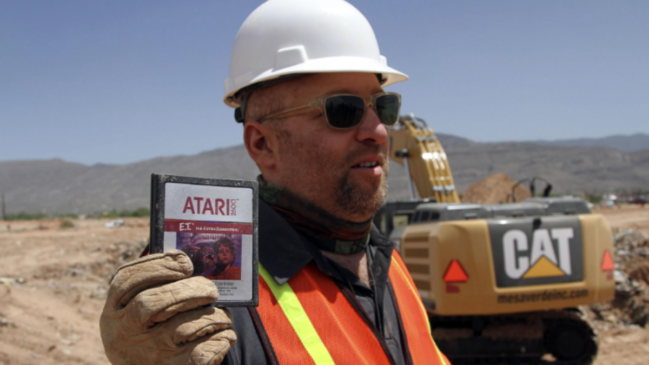 Localização do suposto depósito de jogos da Atari ficou escondida por décadas, gerando a lenda da “Atlântida dos Jogos” (Foto: Divulgação / IMDb)