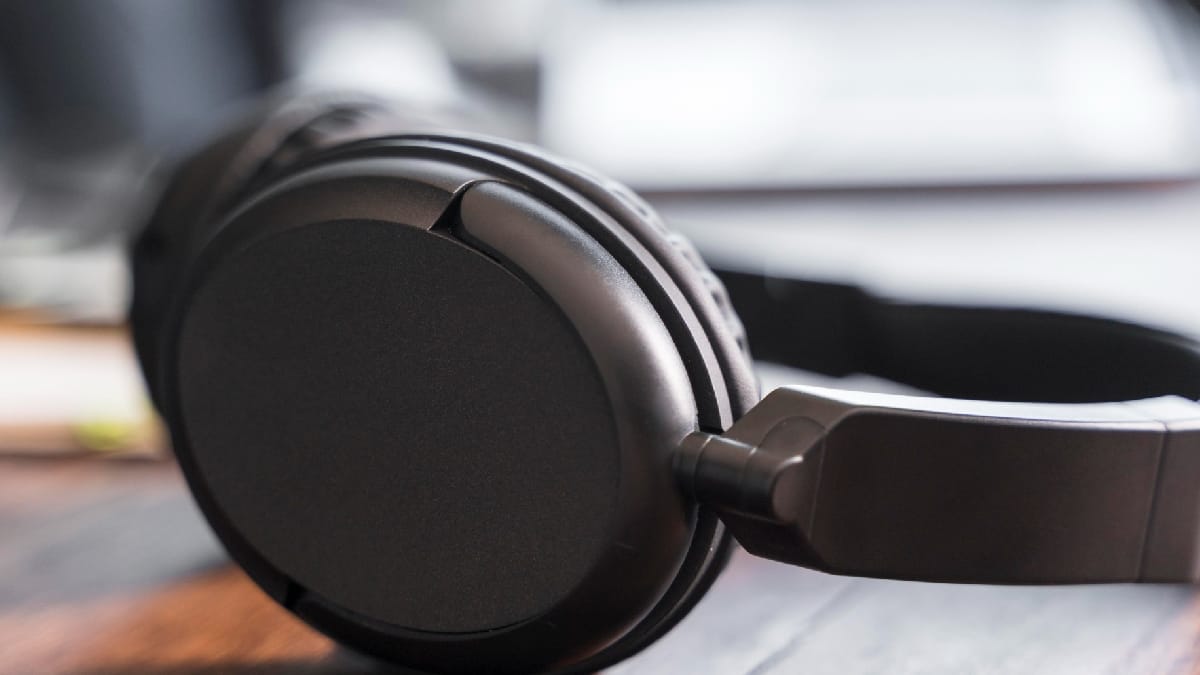 Headphone