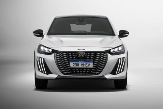 Peugeot 208 GT MHEV / Divulgação