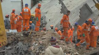 Desabamento de prédio na zona leste de SP deixa 3 mortos e 3 desaparecidos /Reprodução/TV Globo