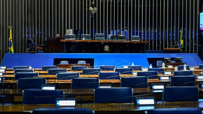 Rafa Otero/Fotoarena/Folhapress - Como funciona a remuneração e o mandato de um senador no Brasil