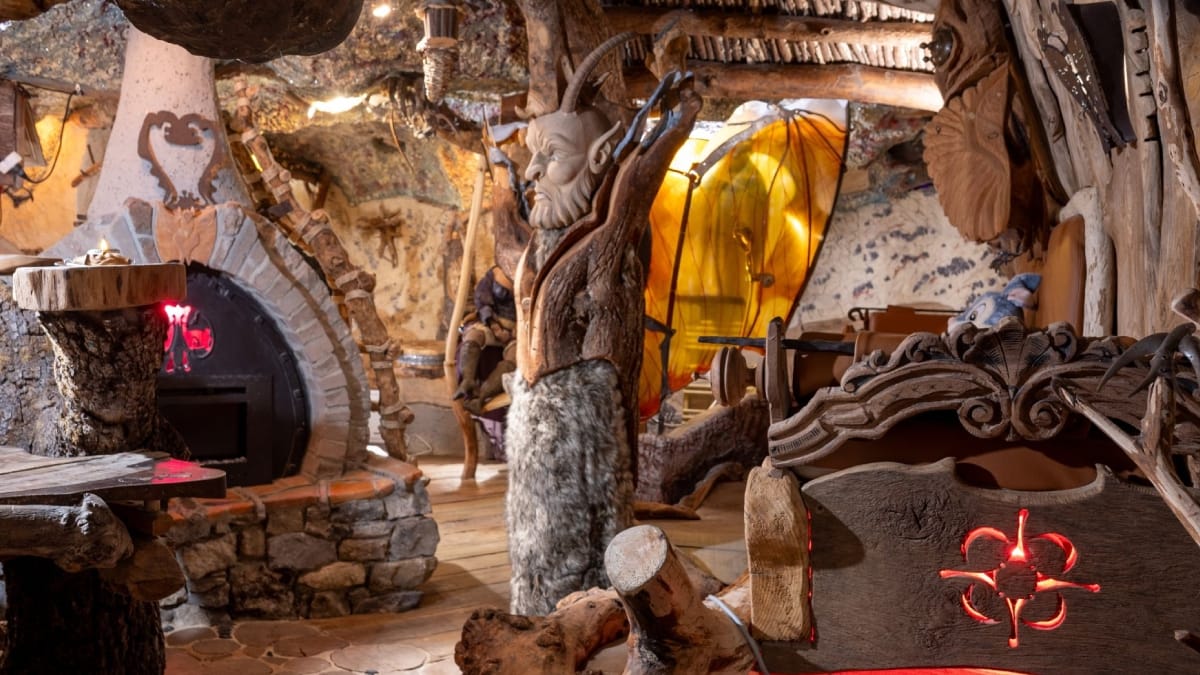 Quarto Trolls no La Balade Des Gnomes, na Bélgica